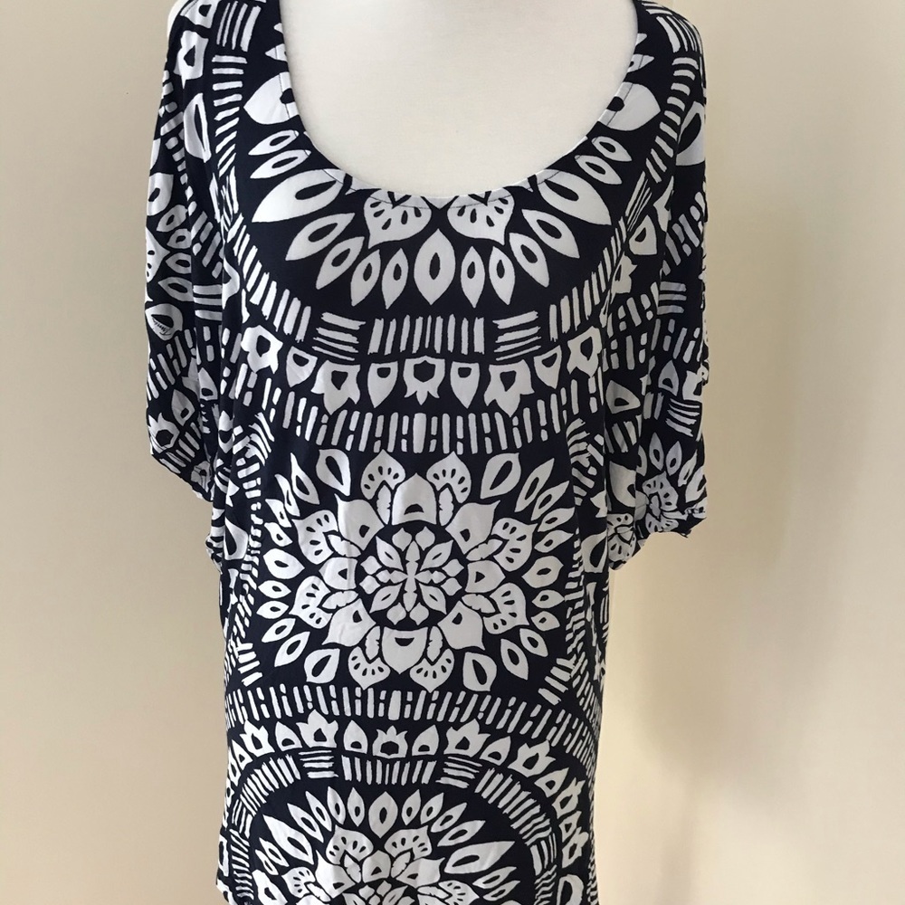 NWT! TRINA TURK Size S indochine swim cover up